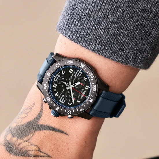 x82310d51b1s2-on-wrist_5798597b_thumbnail_2048 Breitling ENDURANCE PRO 44